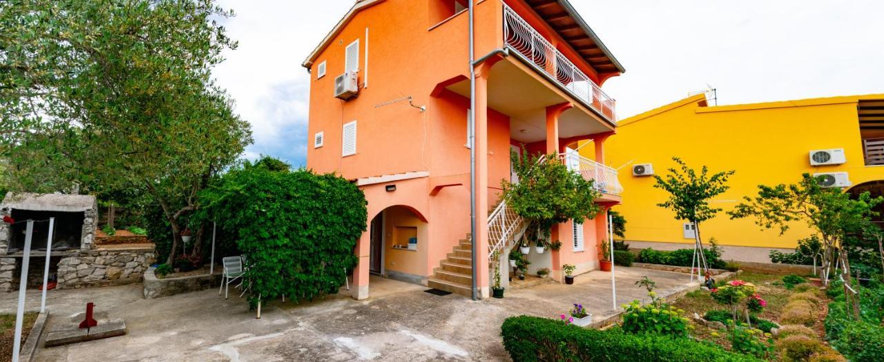 Apartment Tony - 2Bdr Beachfront Jadrija Esterno foto